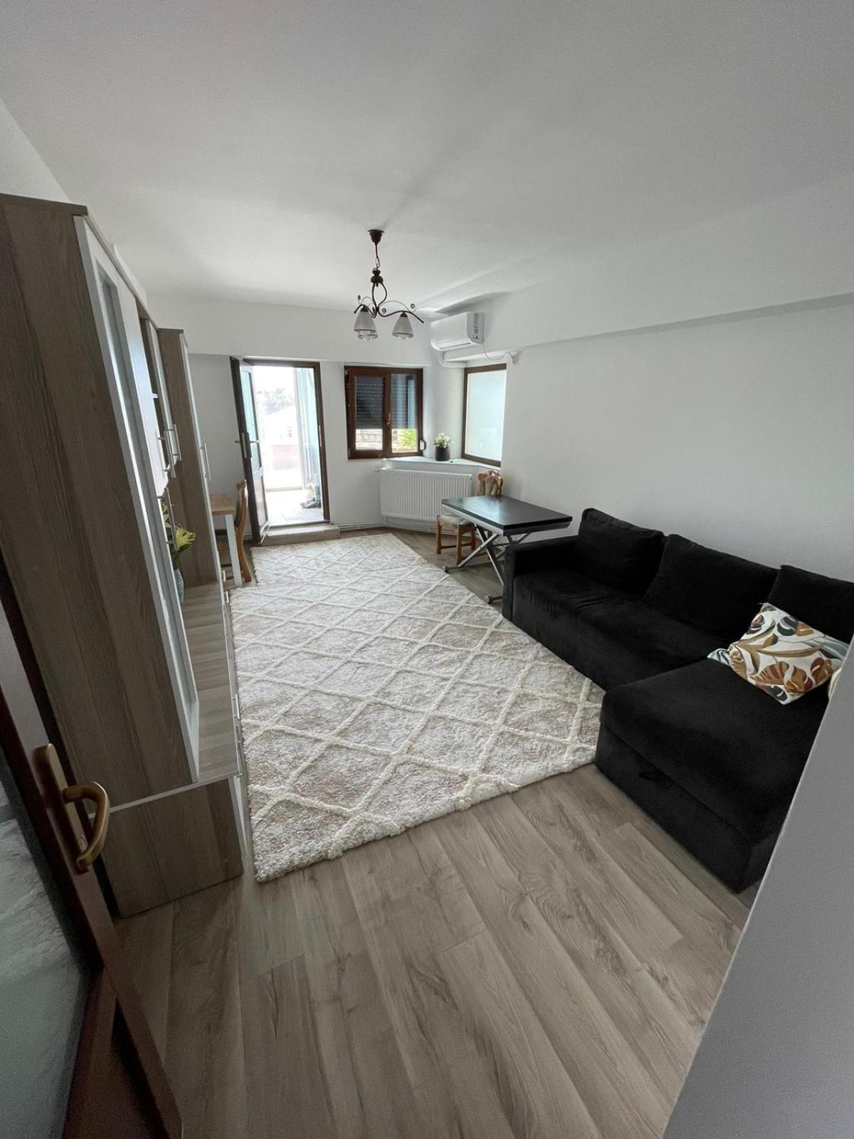 Propriete Ten - Close To University, Hospital And Downtown Iasi Esterno foto